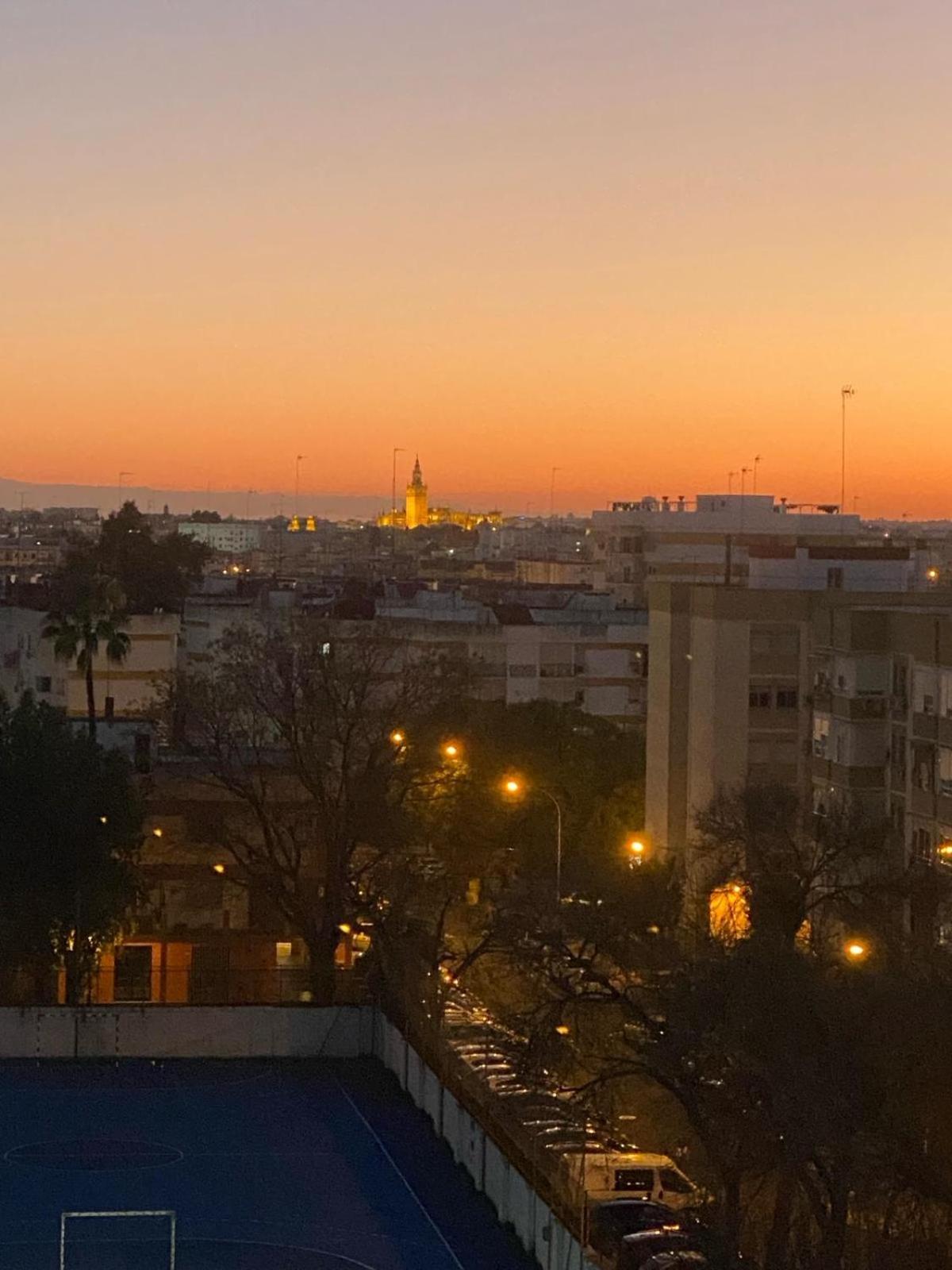 Tkm Home Amplio Y Familiar, Terraza Privada Sevilla Eksteriør bilde