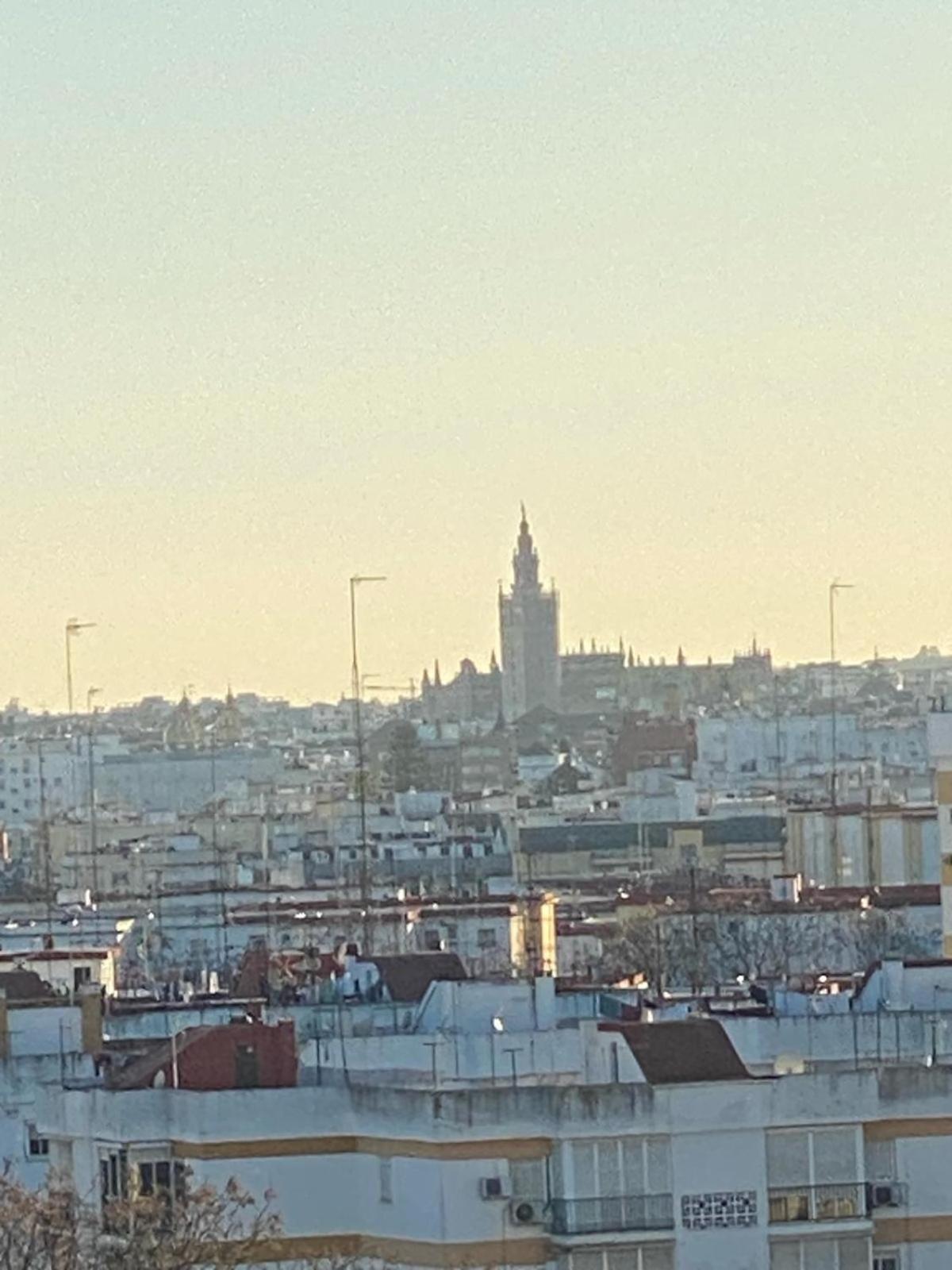 Tkm Home Amplio Y Familiar, Terraza Privada Sevilla Eksteriør bilde